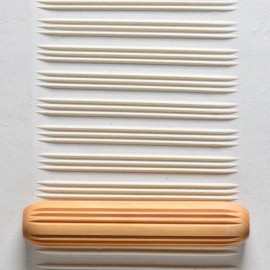 Lines & Spaces Big Hand Roller Lines & Spaces Big Hand Roller